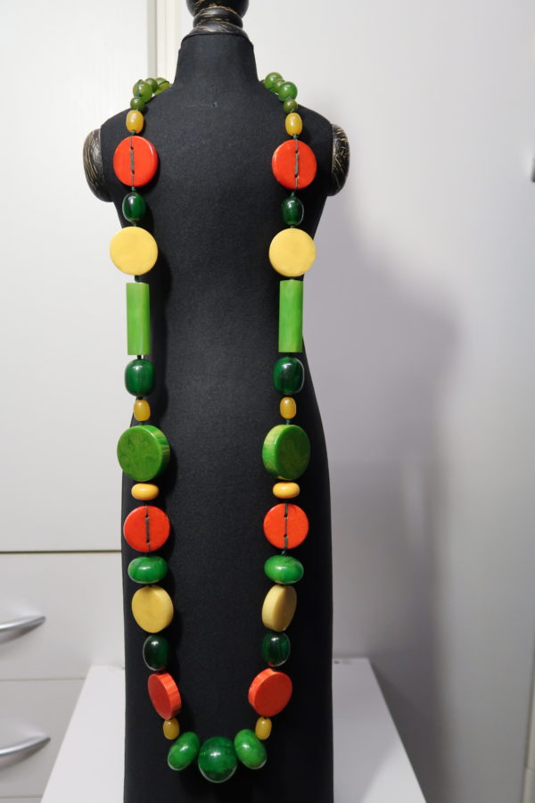 Vintage pieces bakelite